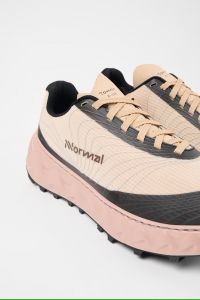 NNORMAL TOMIR 2.0 BEIGE Chaussures de trail pas cher