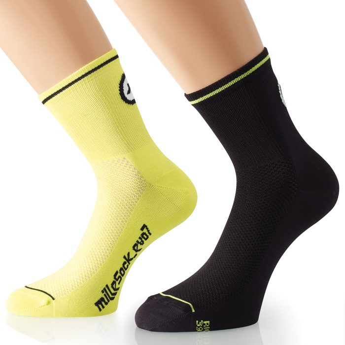 ASSOS PACK DE 2 PAIRES DE CHAUSSETTES MILLE EVO 7 JAUNES  ET NOIRES Soquettes vélo Assos