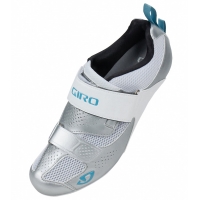 GIRO FLYNT TRI BLANCHE ET ARGENTE Chaussures de triathlon femme pas cher