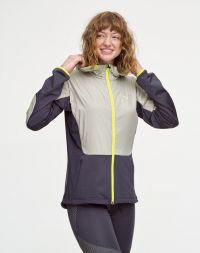 KARI TRAA SANNE HYBRID JACKET DOVE  Veste running pas cher