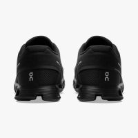 ON RUNNING CLOUD 5 NOIRE Chaussures de running pas cher
