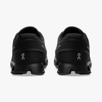 ON RUNNING CLOUD 5 NOIRE Chaussures de running pas cher