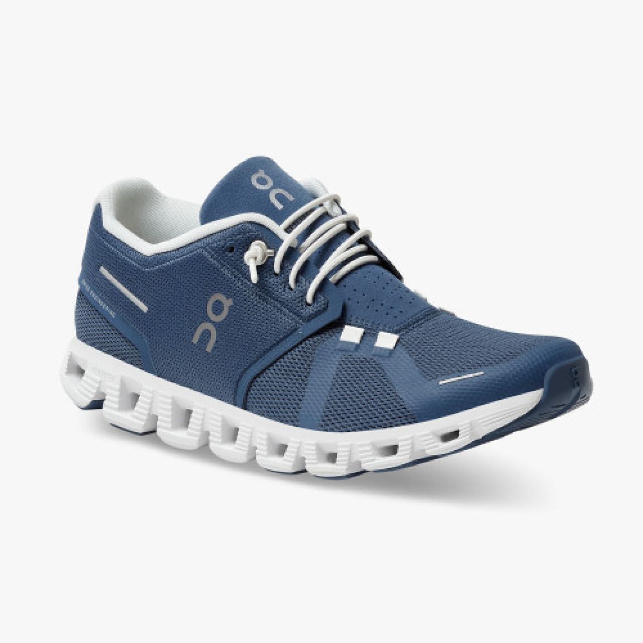 ON RUNNING CLOUD 5 DENIM ET WHITE Chaussures de running
