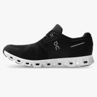 ON RUNNING CLOUD 5 BLACK ET WHITE Chaussures de running pas cher