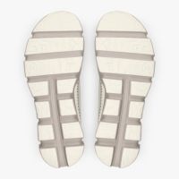 ON RUNNING CLOUDAWAY FEMME PEARL ET IVORY  Chaussures de voyage pas cher