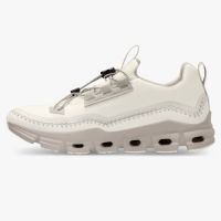 ON RUNNING CLOUDAWAY FEMME PEARL ET IVORY  Chaussures de voyage pas cher