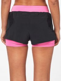 MIZUNO SHORT  TRAILER 2 EN 1 NOIR ET ROSE Short Running  avec sous short intégré pas cher