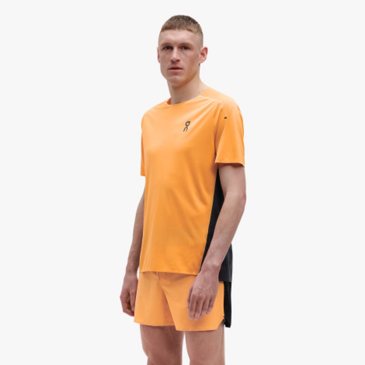 ON RUNNING PERFORMANCE T M MANGO Tee shirt running