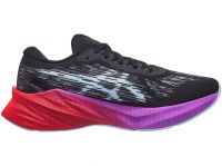 ASICS NOVABLAST 3 BLACK ET SOFT SKY Chaussures Running pas cher