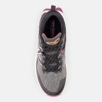 NEW BALANCE FRESH FOAM HIERRO V7 CASTELROCK ET RAISIN chaussure de  trail pas cher