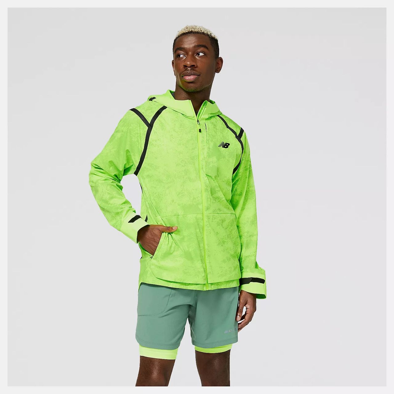 NEW BALANCE IMPACT RUN AT WATERPROOF JKT PIXEL GREEN Veste running