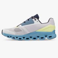 ON RUNNING CLOUD STRATUS FROST ET NIAGARA Chaussures de running pas cher