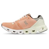 ON RUNNING CLOUDFLYER PEACH ET ALOE Chaussures de running pas cher