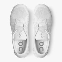 ON RUNNING CLOUD 5 WHITE Chaussures de running pas cher