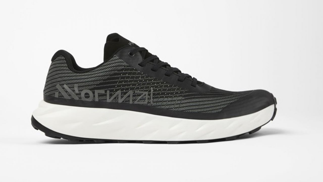 NNORMAL KJERAG BLACK Chaussures de trail