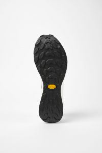 NNORMAL KJERAG BLACK Chaussures de trail pas cher