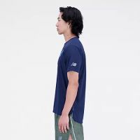 NEW BALANCE GRAPHIC IMPACT RUN SS TEE NAVY  Tee shirt de running pas cher