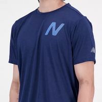 NEW BALANCE GRAPHIC IMPACT RUN SS TEE NAVY  Tee shirt de running pas cher