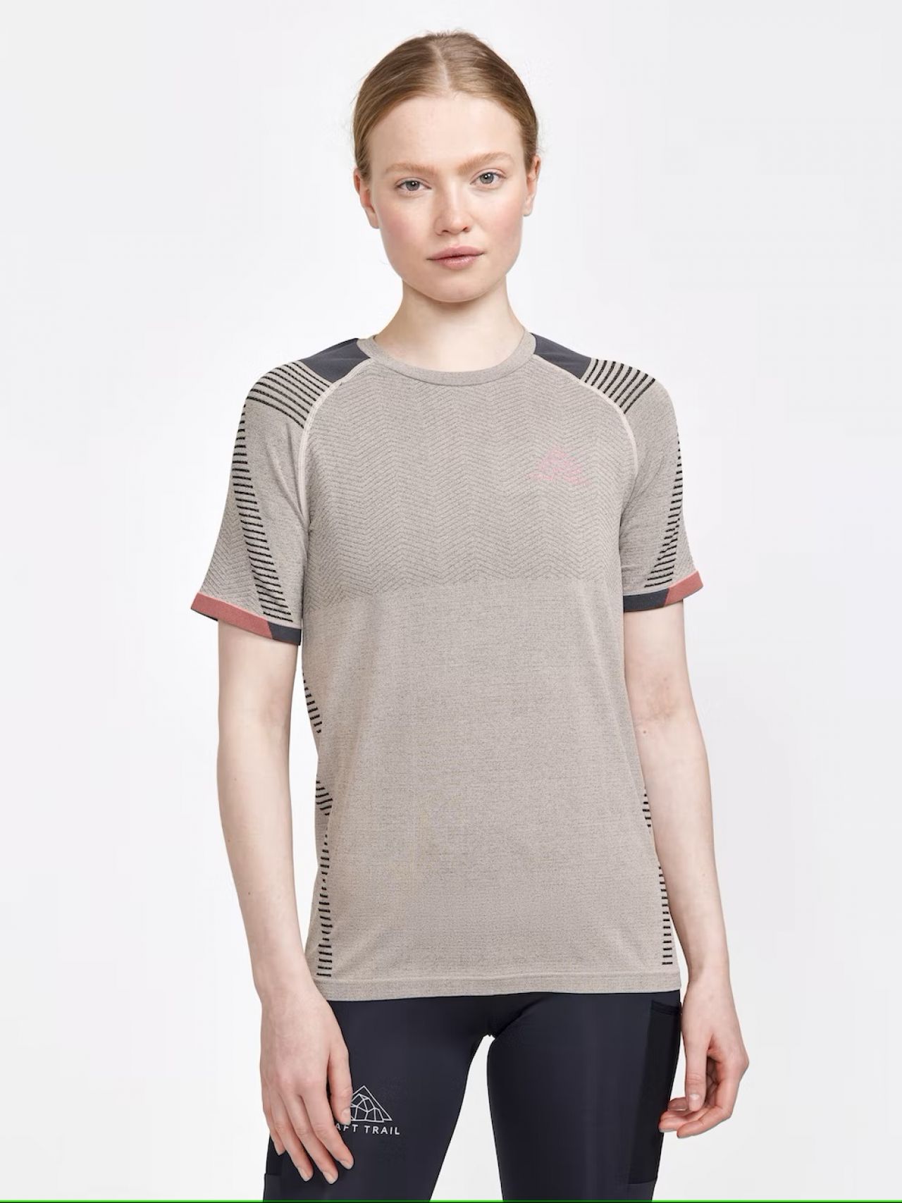 CRAFT PRO TRAIL FUSEKNIT ECRU ET ARROSA  Tee shirt de running