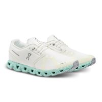 ON RUNNING CLOUD 5 UNDYED WHITE ET CREEK Chaussures detente pas cher