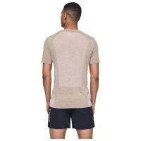 DAEHLIE T SHIRT DIRECTION DESERT TAUPE Tee shirt running pas cher