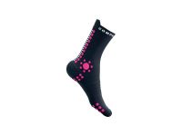 COMPRESSPORT PRO RACING SOCKS V4.0 TRAIL MAGNET ET MAGENTA Chaussettes running pas cher