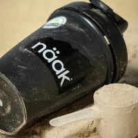 NAAK BOUTEILLE SHAKER pas cher