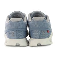 ON RUNNING CLOUD 5 CHAMBRAY ET WHITE chaussures detente pas cher