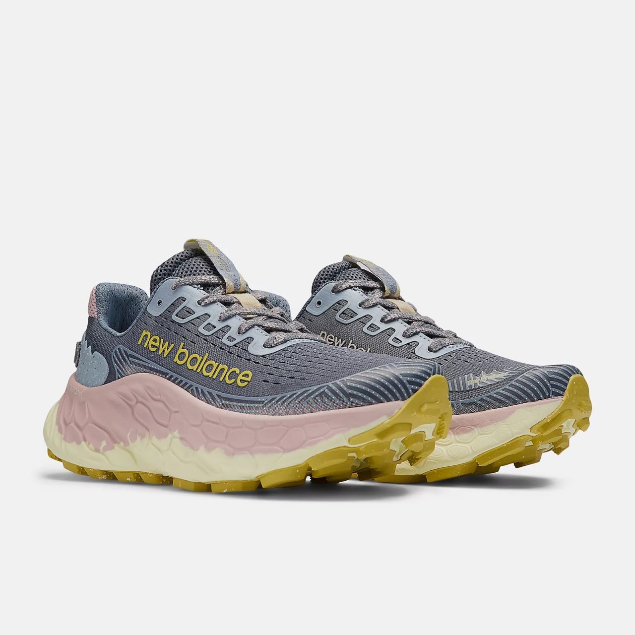 NEW BALANCE FRESH FOAM X MORE TRAIL V3 GREY ET ORB PINK chaussure de trail