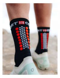 COMPRESSPORT ULTRA TRAIL SOCKS V2.0  BLACK RED Chaussettes running pas cher