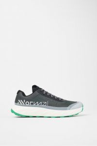 NNORMAL KJERAG BLACK ET GREEN Chaussures de trail pas cher