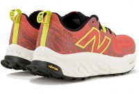 NEW BALANCE FRESH FOAM HIERRO V8GULF RED ET TEA TREE chaussure de  trail pas cher