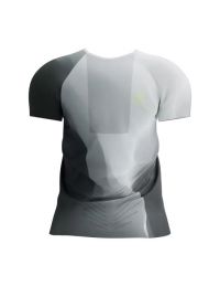 COMPRESSPORT PERFORMANCE SS TEE W BLACK ET WHITE Tee shirt de running pas cher