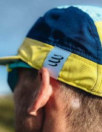 COMPRESSPORT 5 PANEL LIGHT CAP GREEN SHEEL ET BLUE Casquette running pas cher