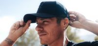 COMPRESSPORT TRUCKER CAP BLACK REFL Casquette de running pas cher
