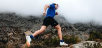 COMPRESSPORT RACING SS TEE DAZZING BLUE  Tee shirt de running pas cher