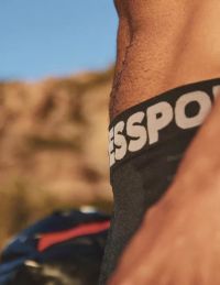 COMPRESSPORT SEAMLESS BOXER BLACK ET GREY   Sous-Vêtement pas cher