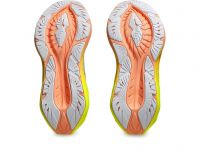 ASICS NOVABLAST 4 PARIS Chaussures Running pas cher
