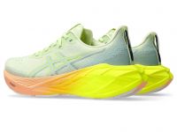ASICS NOVABLAST 4 PARIS Chaussures Running pas cher