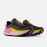 NEW BALANCE FRESH FOAM X MORE TRAIL V3 BLACK ET GINGER LEMON chaussure de  trail pas cher