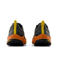 NEW BALANCE FRESH FOAM HIERRO V8 BLACK ET ORANGE chaussure de  trail pas cher