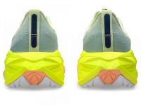 ASICS NOVABLAST 4 PARIS Chaussures Running pas cher