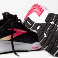 BROOKS GHOST 16 MOROCCAN BLACK PINK ET YELLOW Chaussures de running pas cher