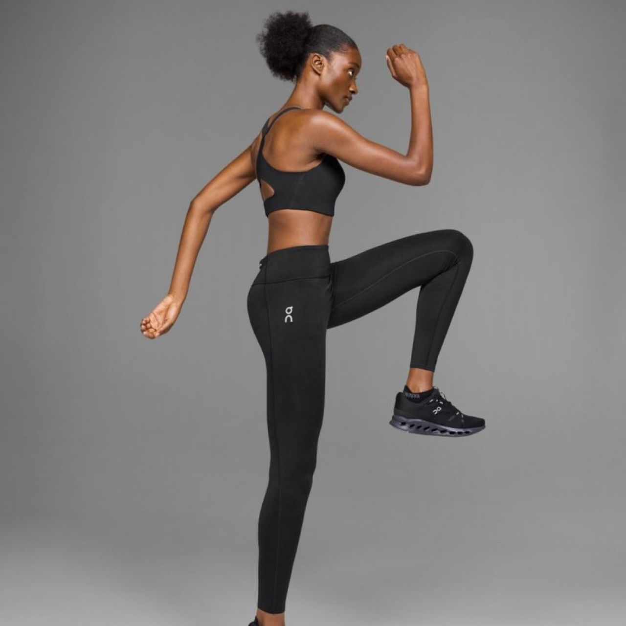 ON RUNNING CORE TIGHTS WOMEN BLACK Collant running