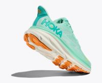 HOKA CLIFTON 9 SEAFROM ET AQUA BREEZE  Chaussures de running pas cher
