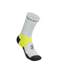 COMPRESSPORT ULTRA TRAIL SOCKS V2.0  WHITE SAFE YELLOW Chaussettes running pas cher