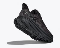 HOKA CLIFTON 9 FULL BLACK  Chaussures de running pas cher