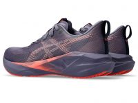ASICS NOVABLAST 5 GREYISH PURPLE ET CORAL  Chaussures Running pas cher
