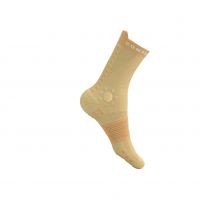COMPRESSPORT PRO RACING SOCKS V4.0 IMPALA ET BUFF ORANGE Chaussettes running pas cher