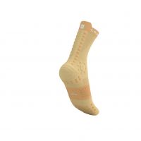 COMPRESSPORT PRO RACING SOCKS V4.0 IMPALA ET BUFF ORANGE Chaussettes running pas cher
